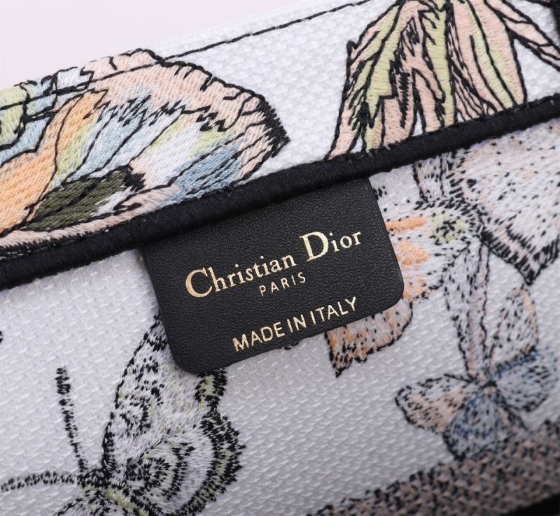 Dior Shopping Bags